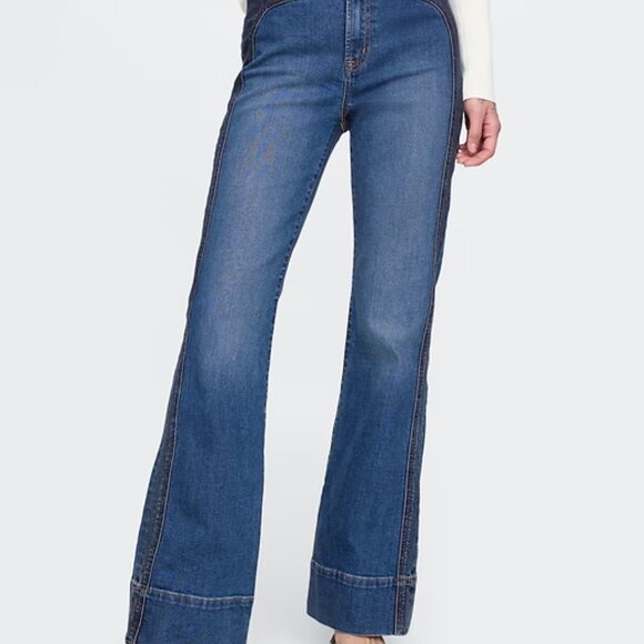 NWOT - GAP - High Rise '70s Flare Jeans -29 Petite | Medium indigo - Picture 3 of 9